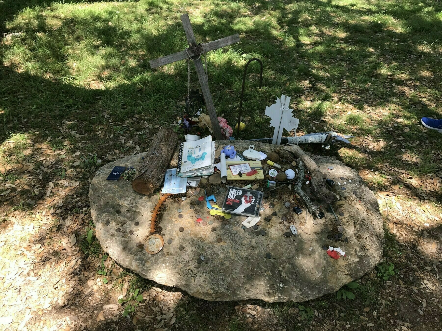 The alien grave in Aurora, Texas